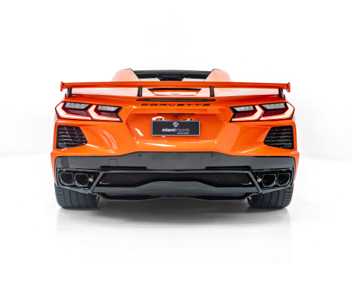 CORVETTE-LARANJA-MOTOR-TRASEIRA