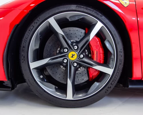 FERRARI-SF90-STRADALE-ROSSO-CORSA-RODA