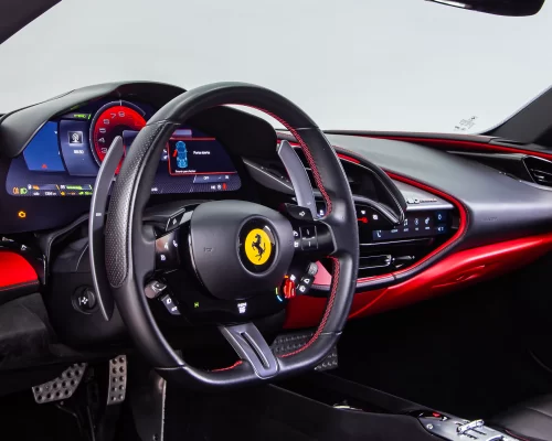 FERRARI-SF90-STRADALE-VOLANTE.01