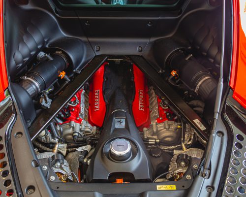 Ferrari-SF90-Stradale_motor