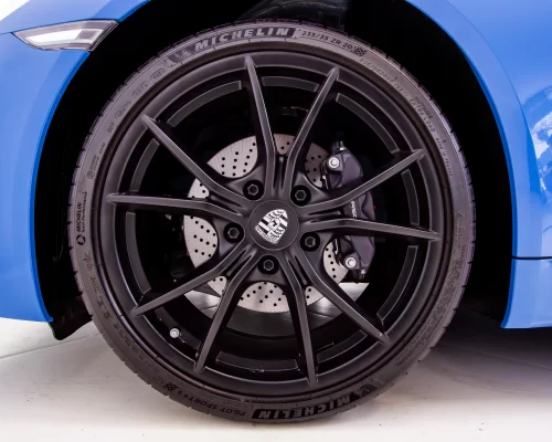 PORSCHE-718-BOXSTER-AZUL-RODA