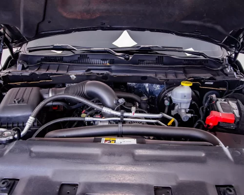 RAM-CLASSIC-LARAMIE-CINZA-MOTOR